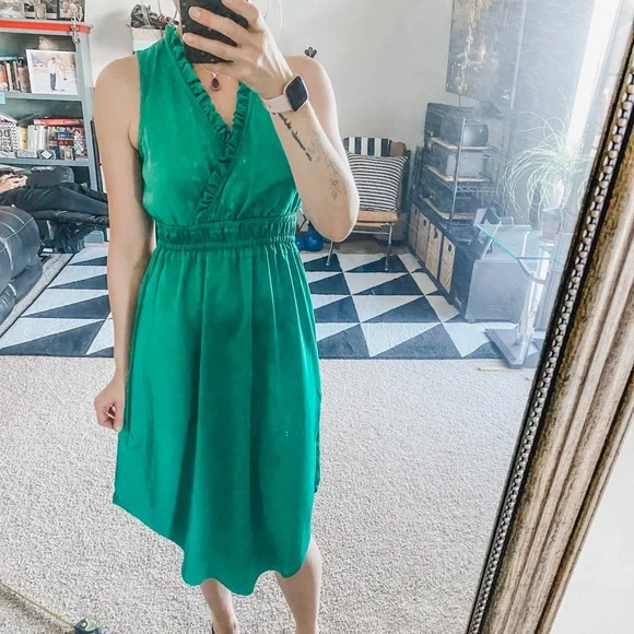 Tahari | Dresses | Tahari Green Midi Dress | Poshmark
